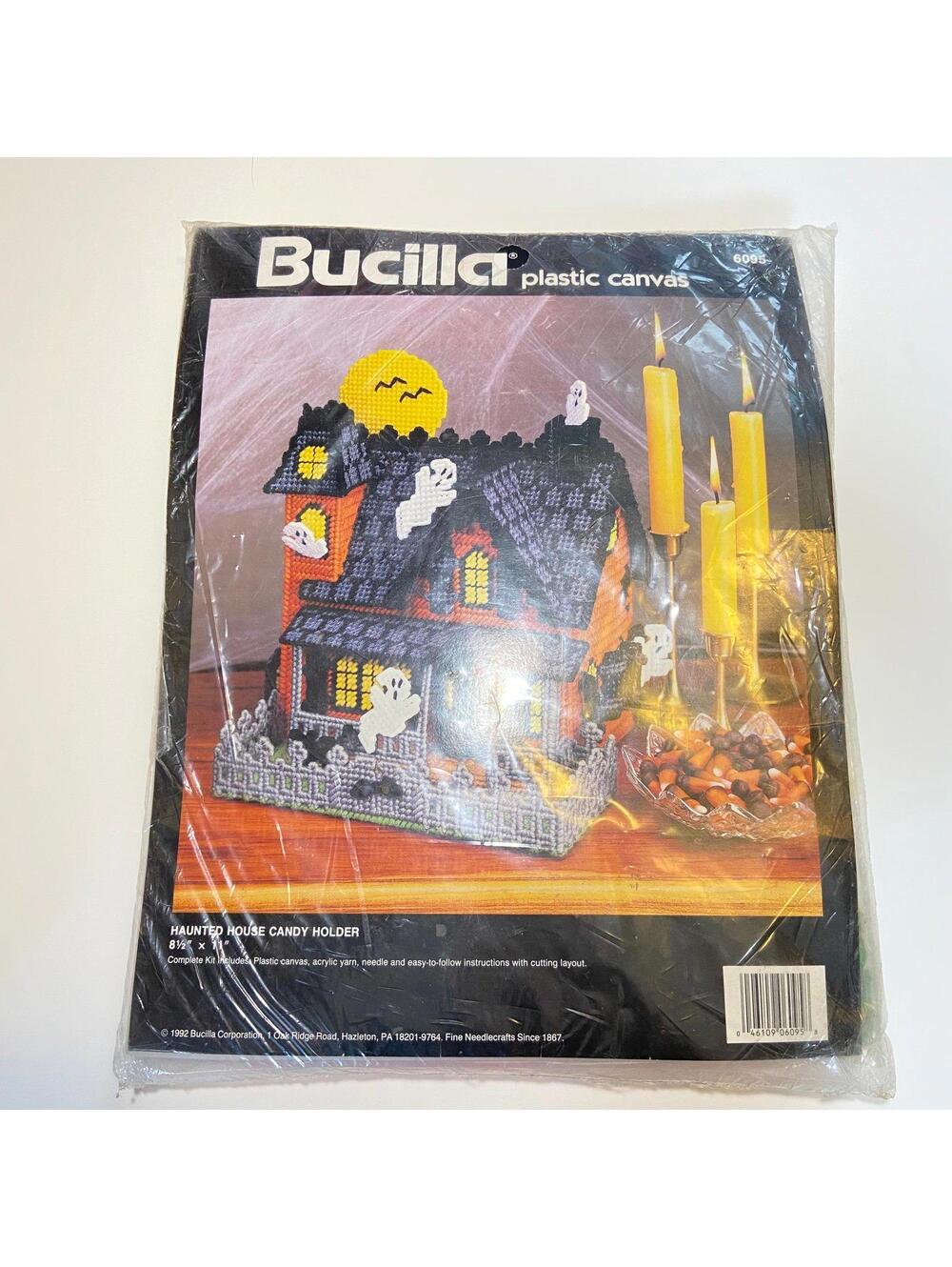 1992 Bucilla Halloween Haunted House Candy Holder Plastic Canvas Kit (6095)